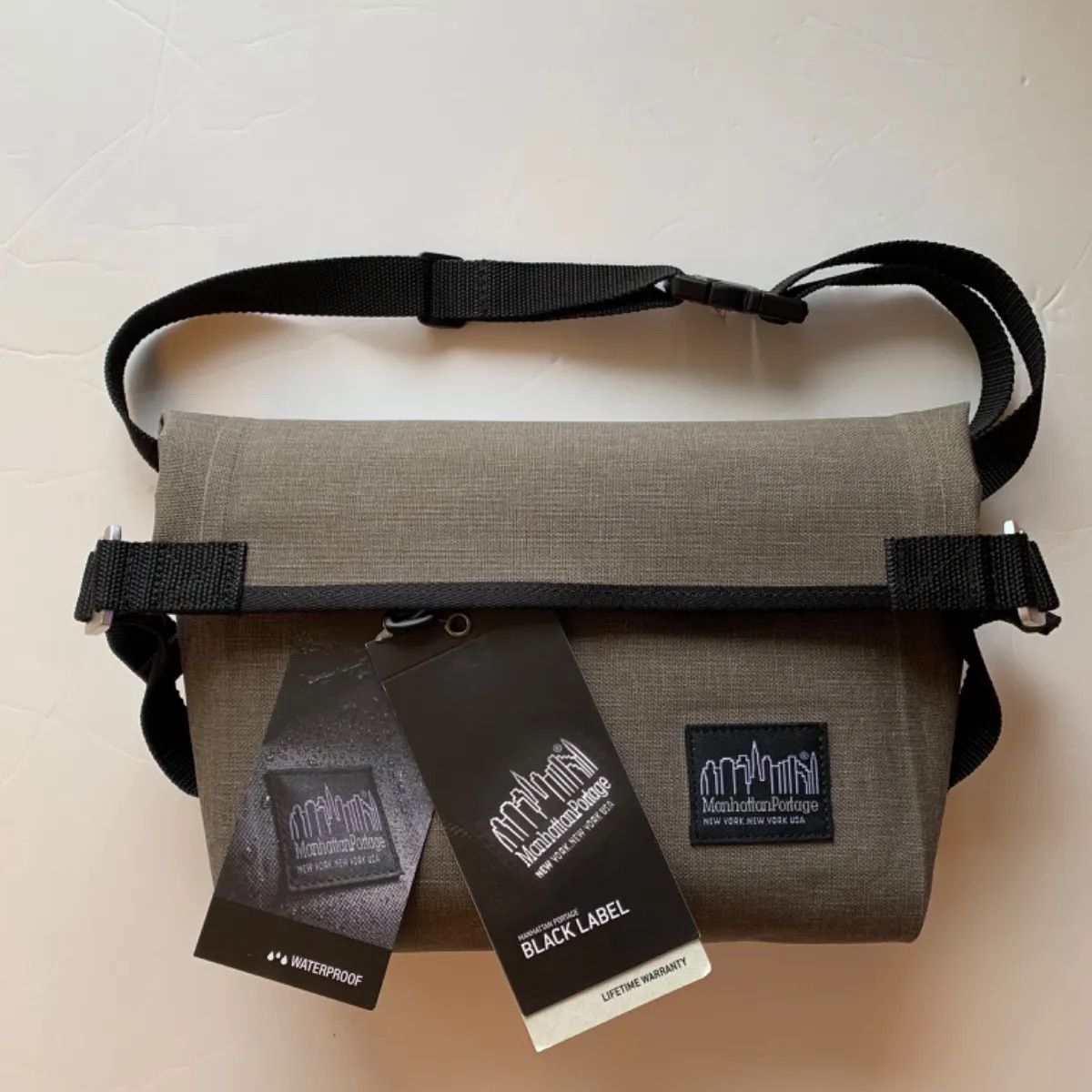 Manhattan Portage☆Harbor handlebar bag - メルカリ