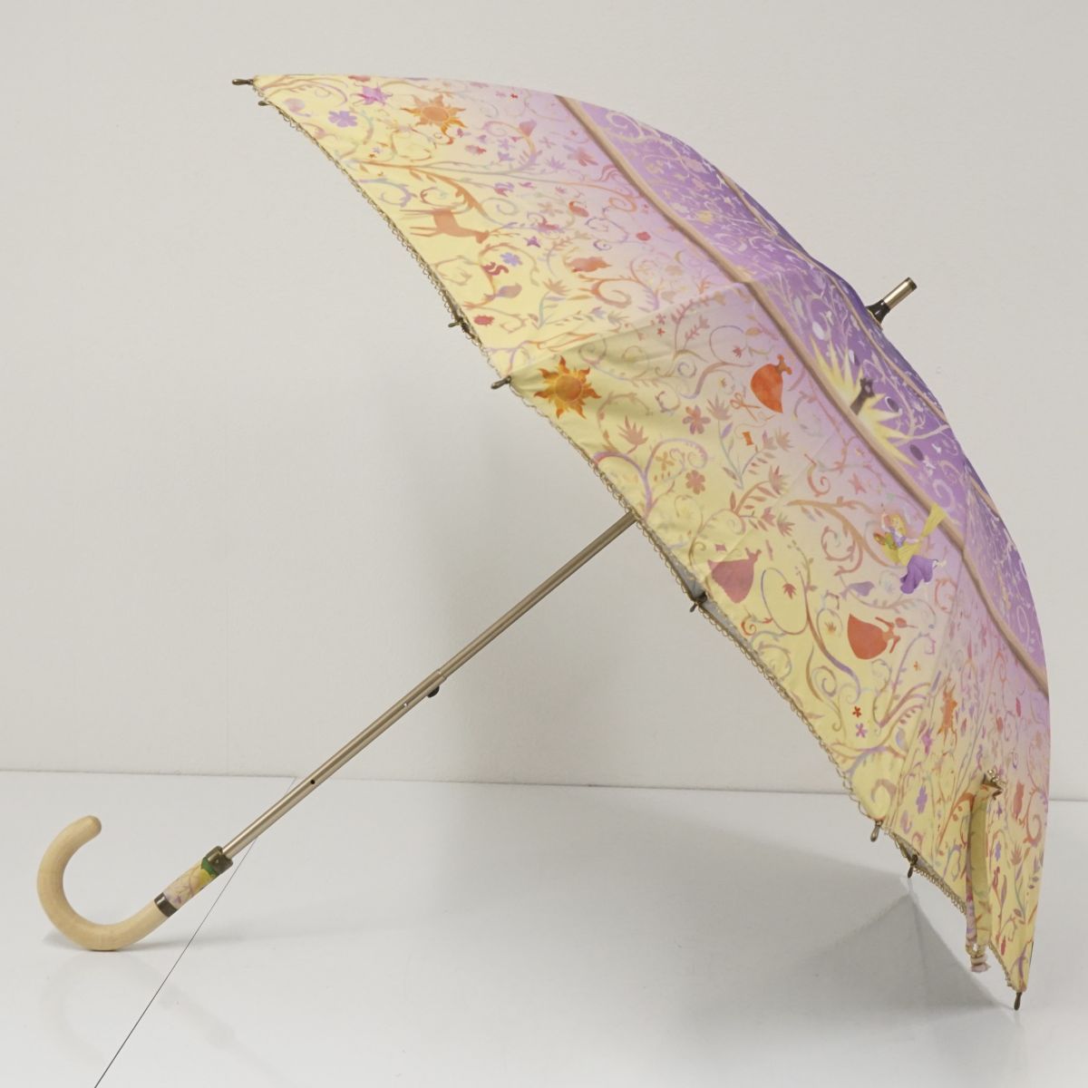 ☆DISNEY STORE ネット完売品 ラプンツェル 晴雨兼用 折りたたみ