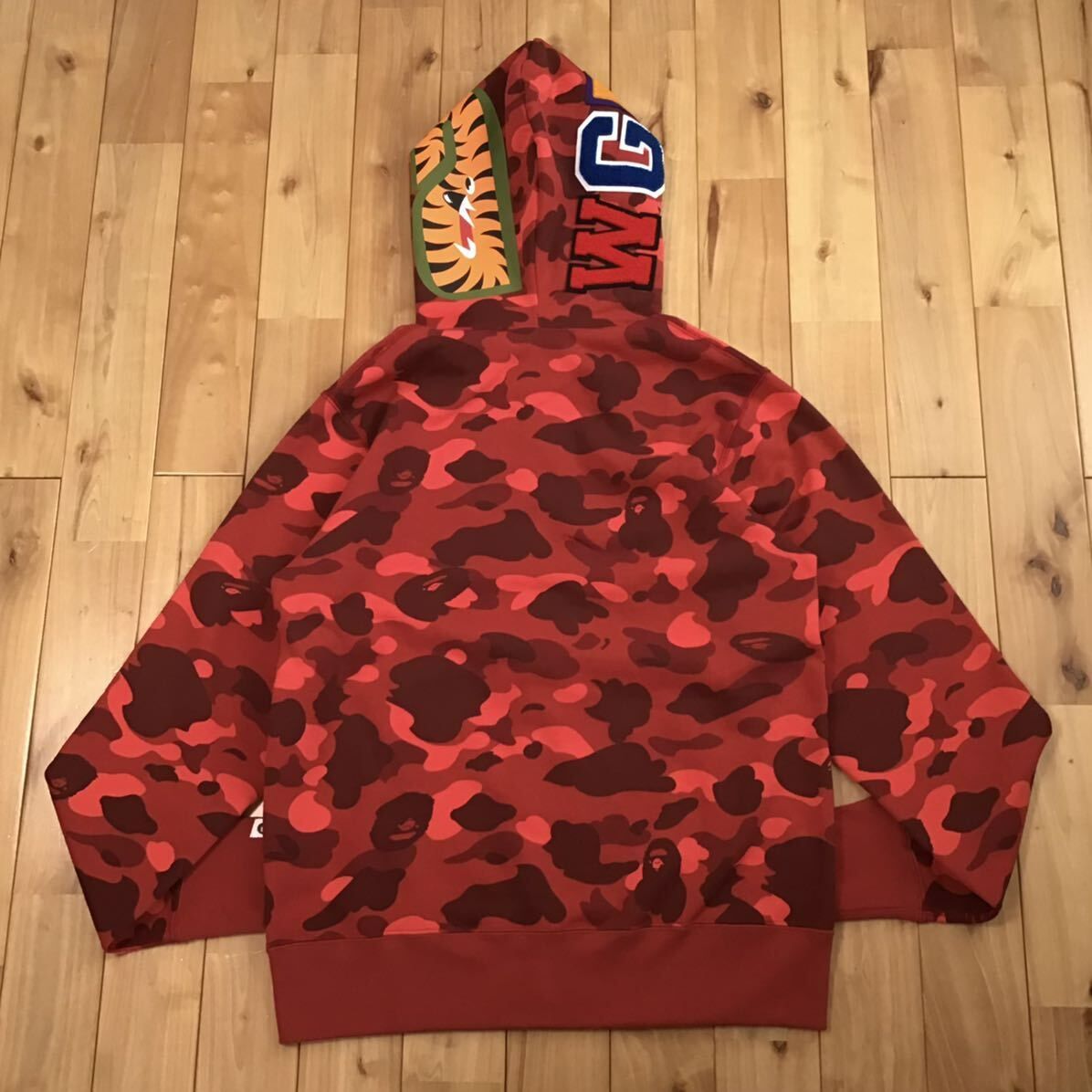 BAPE シャーク　スカジャン s-l400.jpg