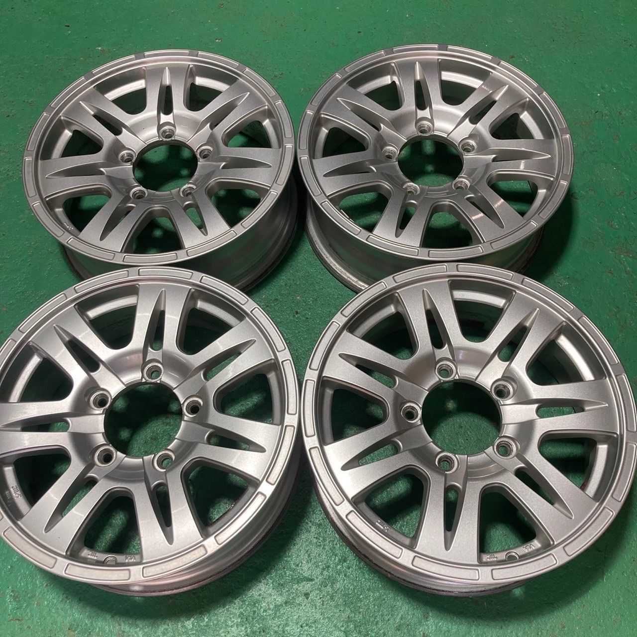 ホイール 16インチ 16×5.5J +20 PCD139 5穴 MID RMP-Racing TR50 (1655 