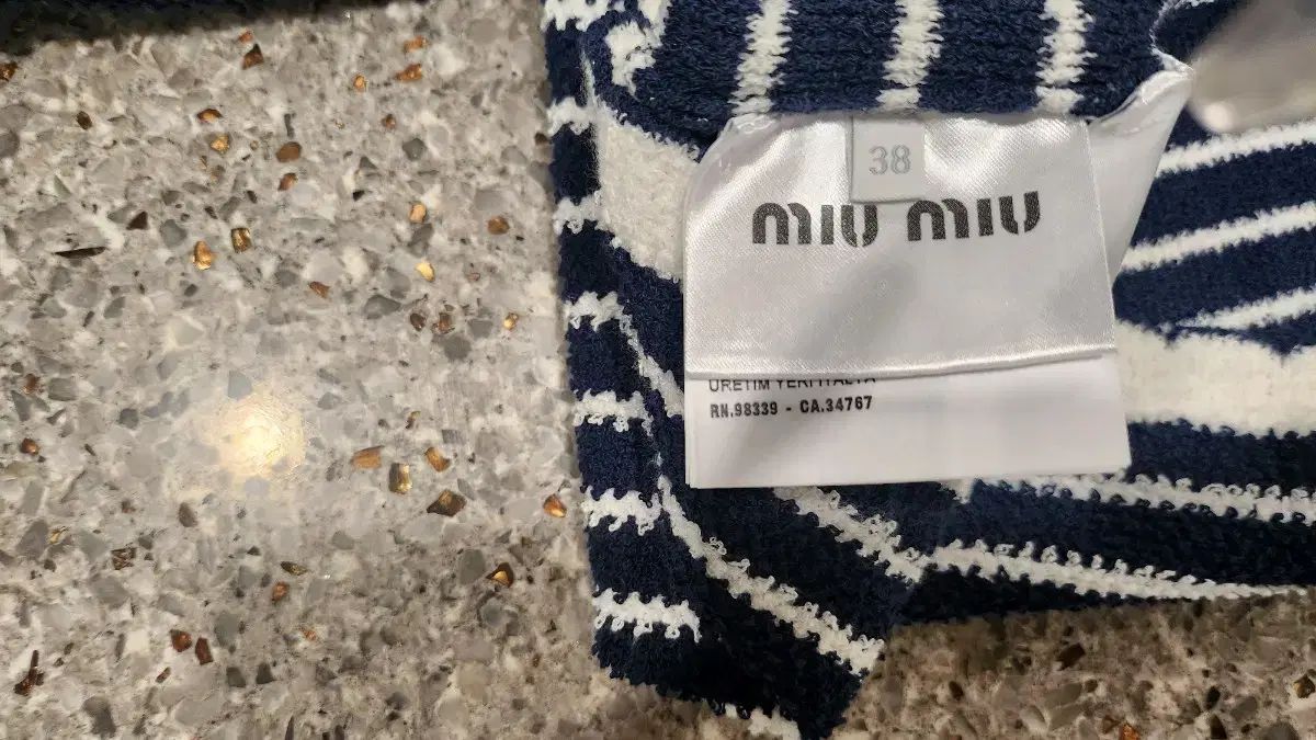 MIU MIU ワンピース miumiu - 【良品】MIU MIU 膝丈ワンピース MIU MIU ワンピース miumiu - 【良品】MIU MIU 膝丈ワンピース