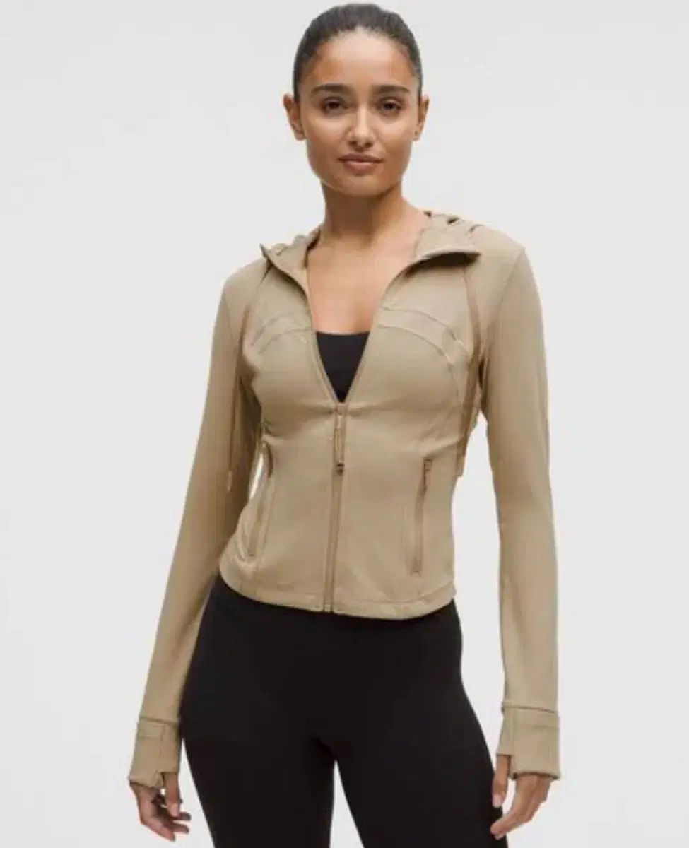 ルルレモン ワンダー パフ ジャケット ルルレモン クロップド