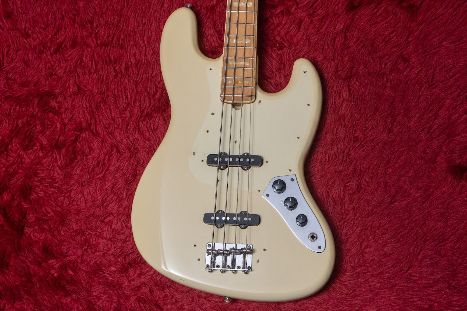 Burny ka-yuモデル シルバーサンバースト ベース Burny KAB-95JD Janne