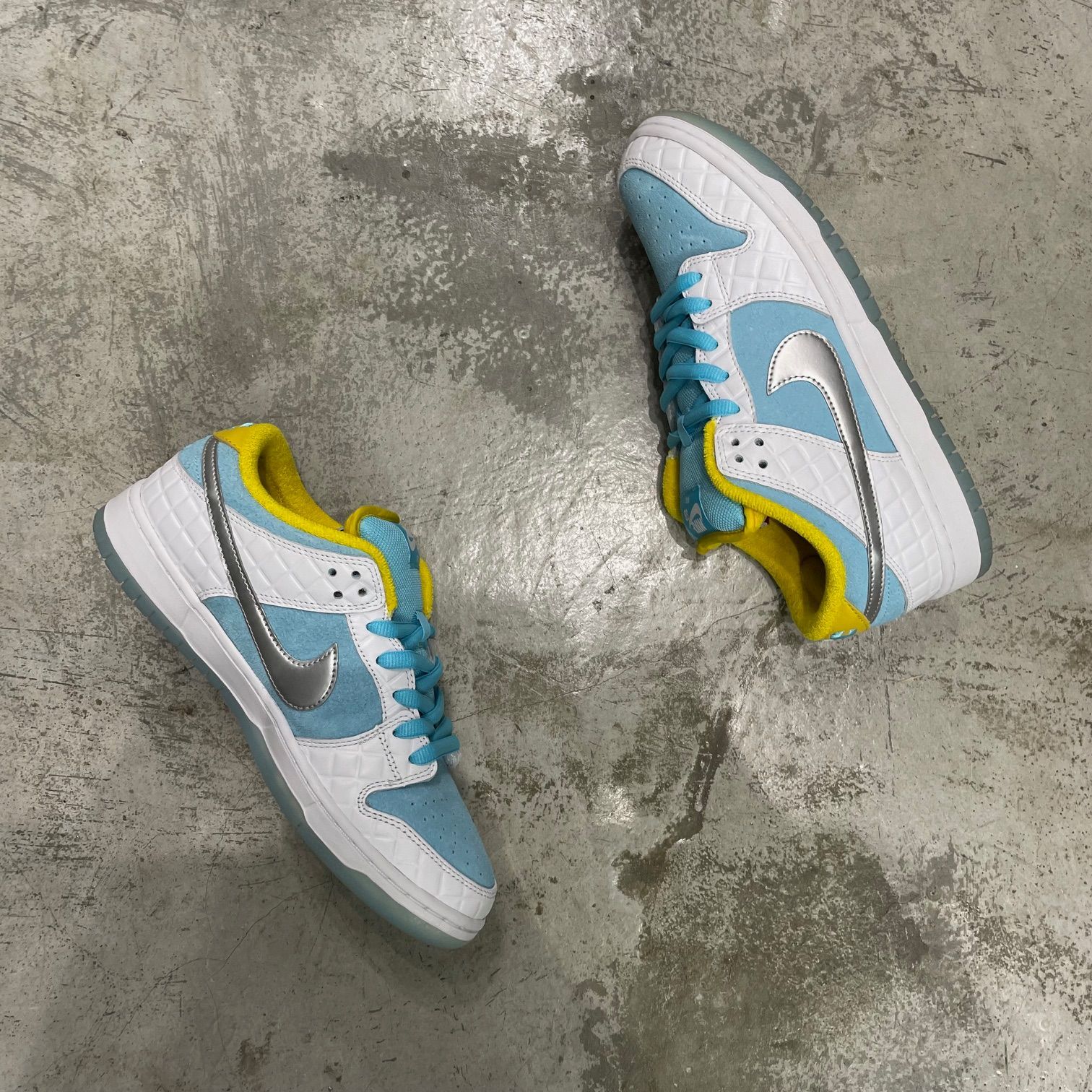 FTC Nike SB Dunk Low DH7687-400 コラボ 銭湯 ダンク スニーカー 