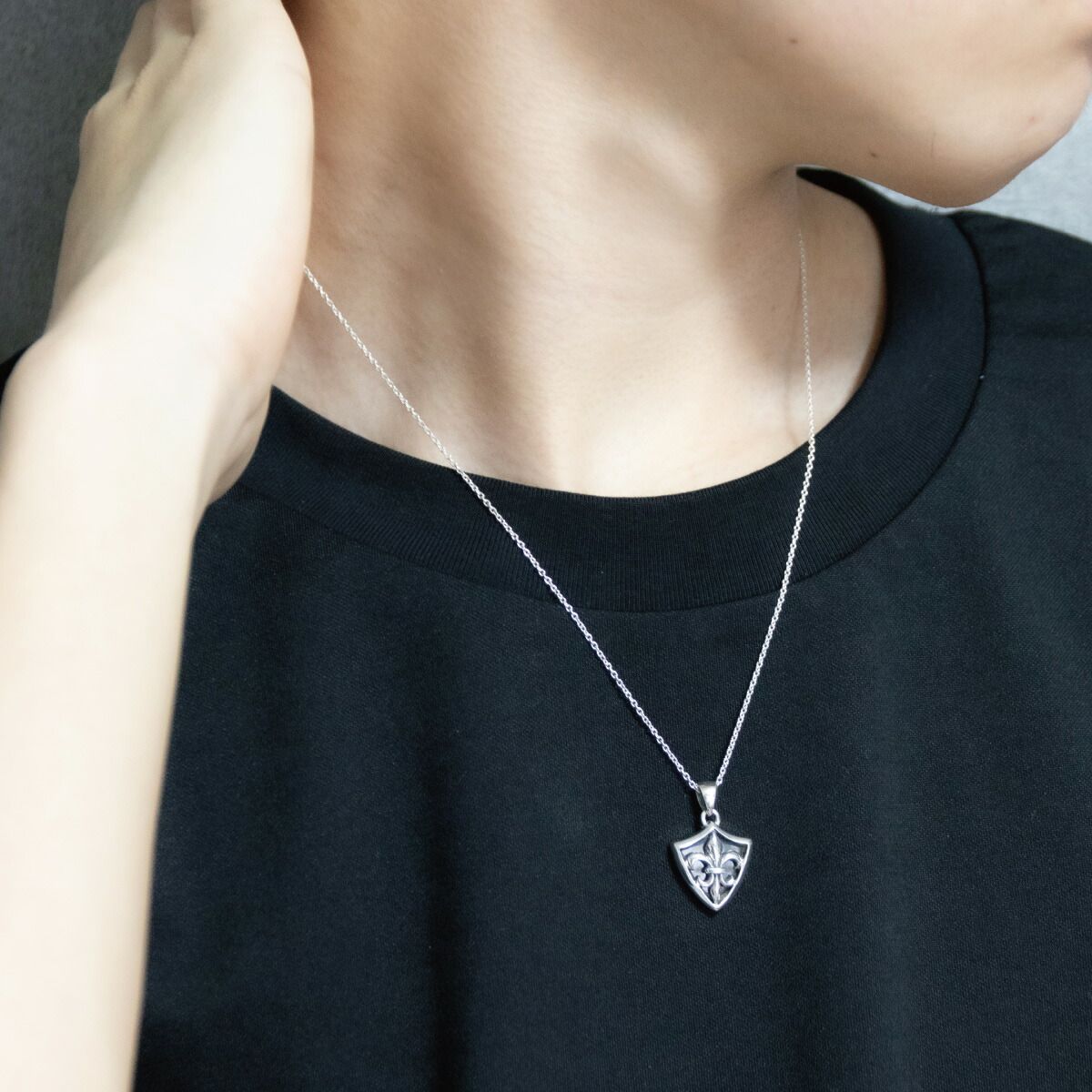 ユリの紋章 ネックレス シルバー925 ペンダントトップ ネックレス ユリ