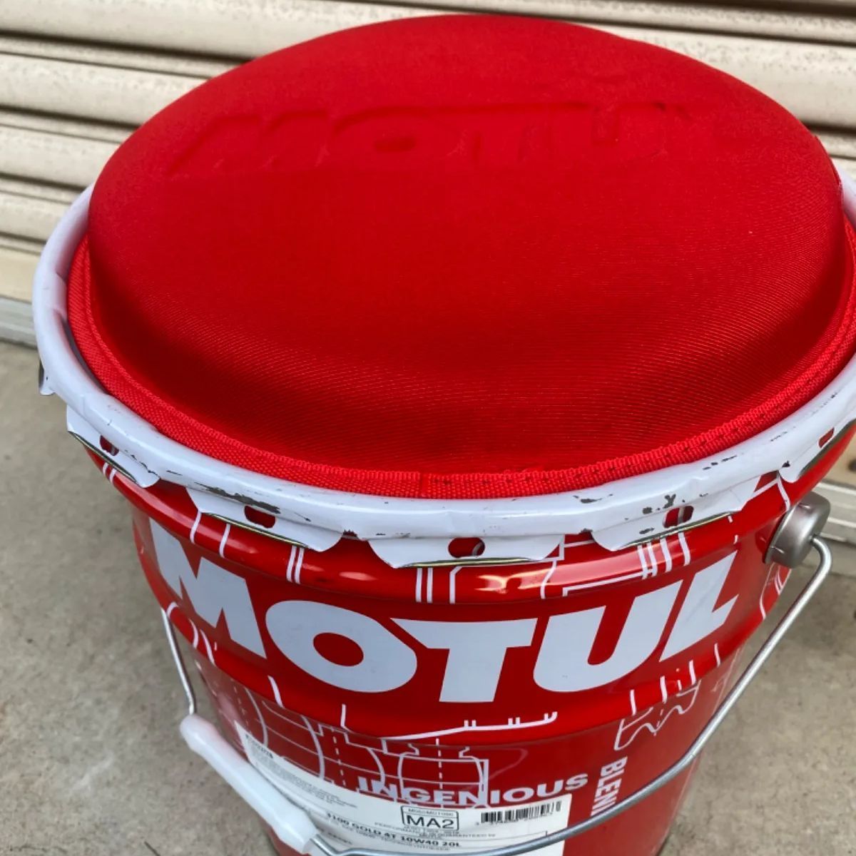 新品、本物、当店在庫だから安心】 MOTUL 空ペール缶に蓋と非売品 