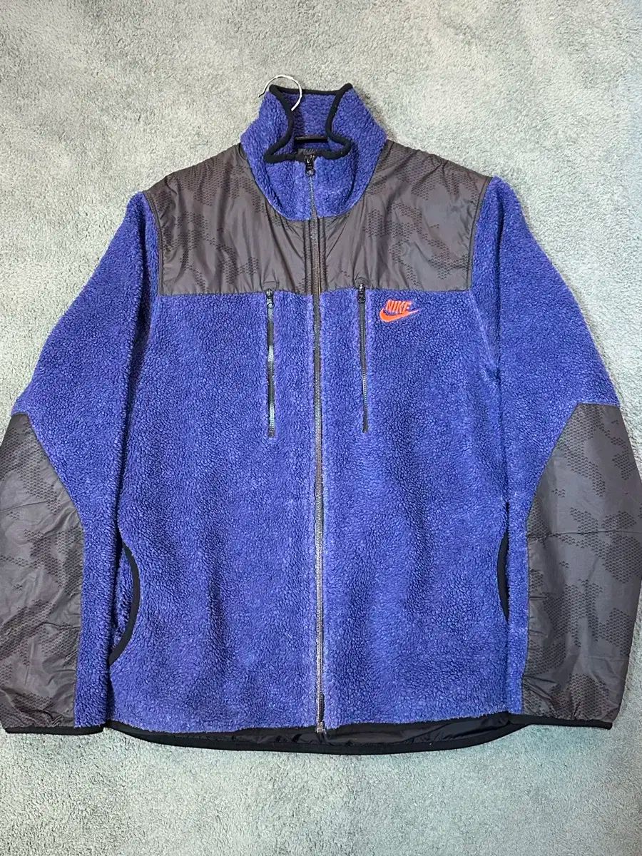 パタゴニア風味 Nike(ナイキ） トラック・アンド・フィールド フリース ジップアップ