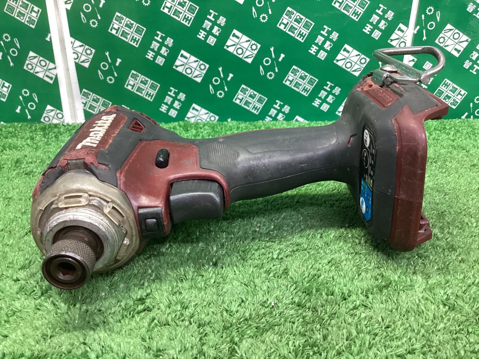 充電式インパクトドライバ Makita MTD001D 14.4v 美品 Makita 14.4 美 