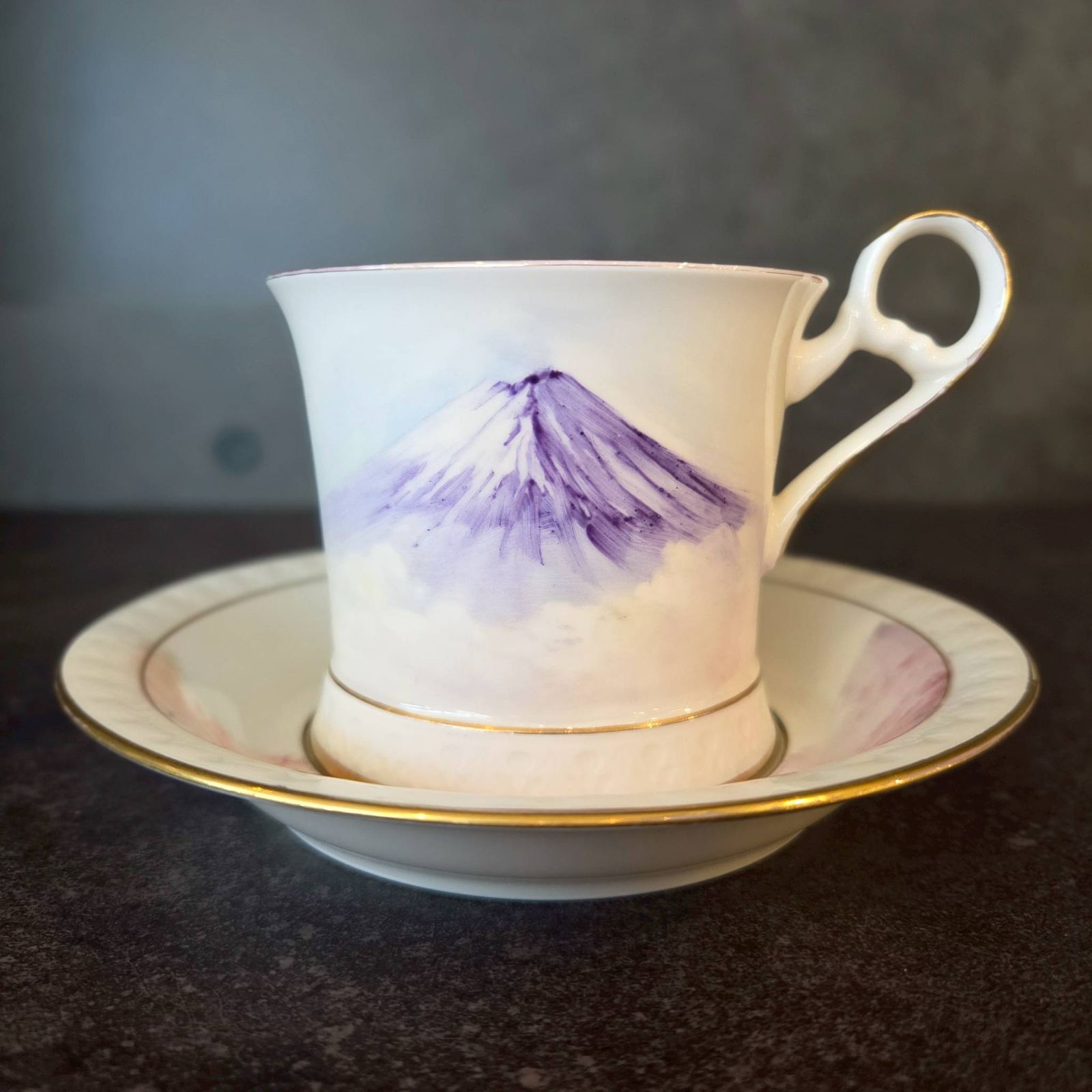 明治期 横浜焼 色絵『富士山水風景文』コーヒーカップ＆ソーサ― 里帰り 明治期 横浜焼 色絵『富士山水風景文』コーヒーカップ＆ソーサ
