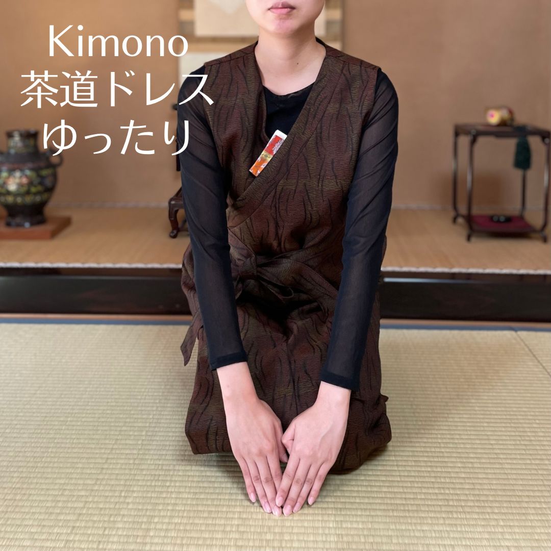 506ag87◎七五三 三歳 女の子 アンティーク着物のみ 牡丹 濃オレンジ