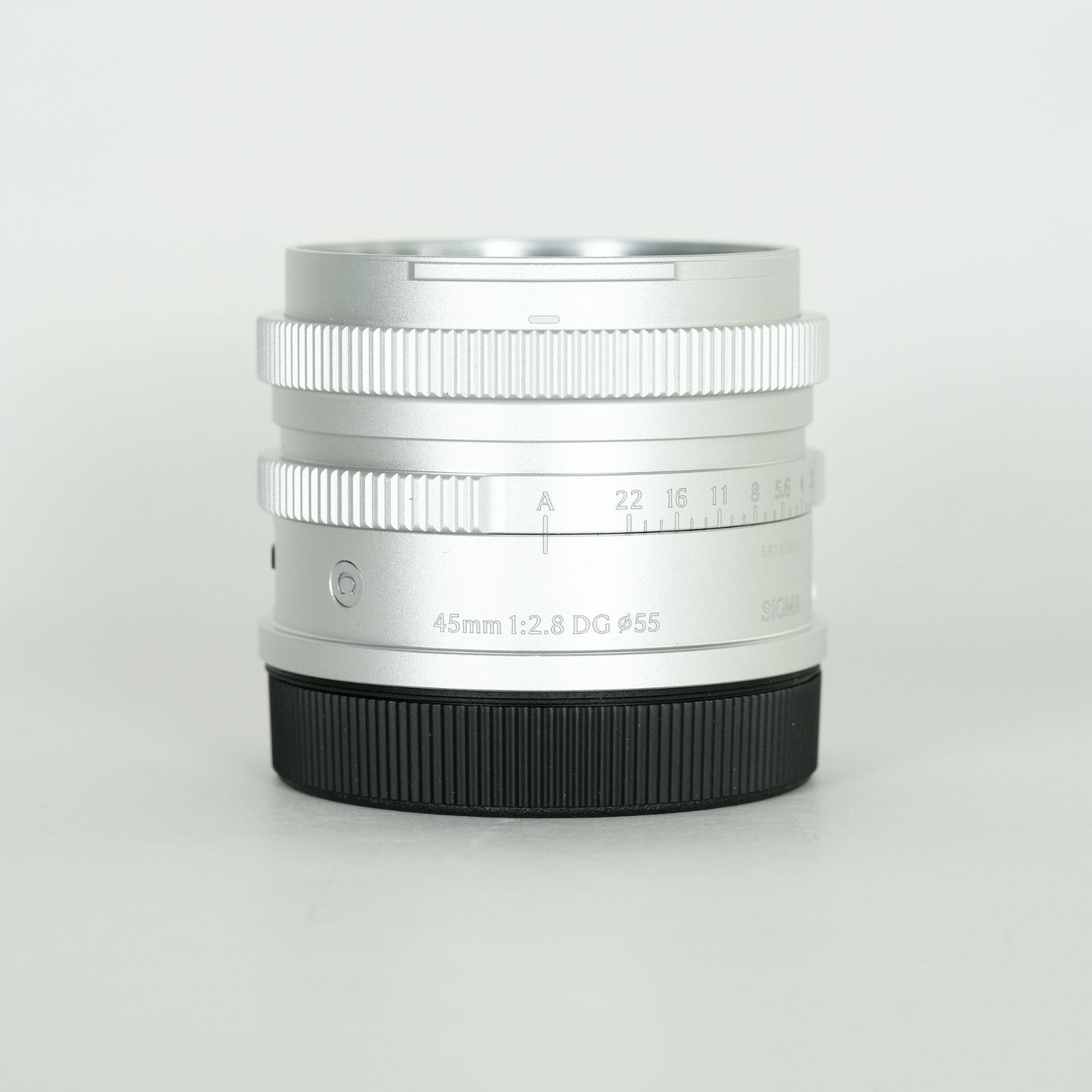 【Lマウント】sigma 45mm F2.8 contemporary シルバー Sigma 45mm f/2.8 DG Contemporary Lens (L-Mount, Silver) 36S969