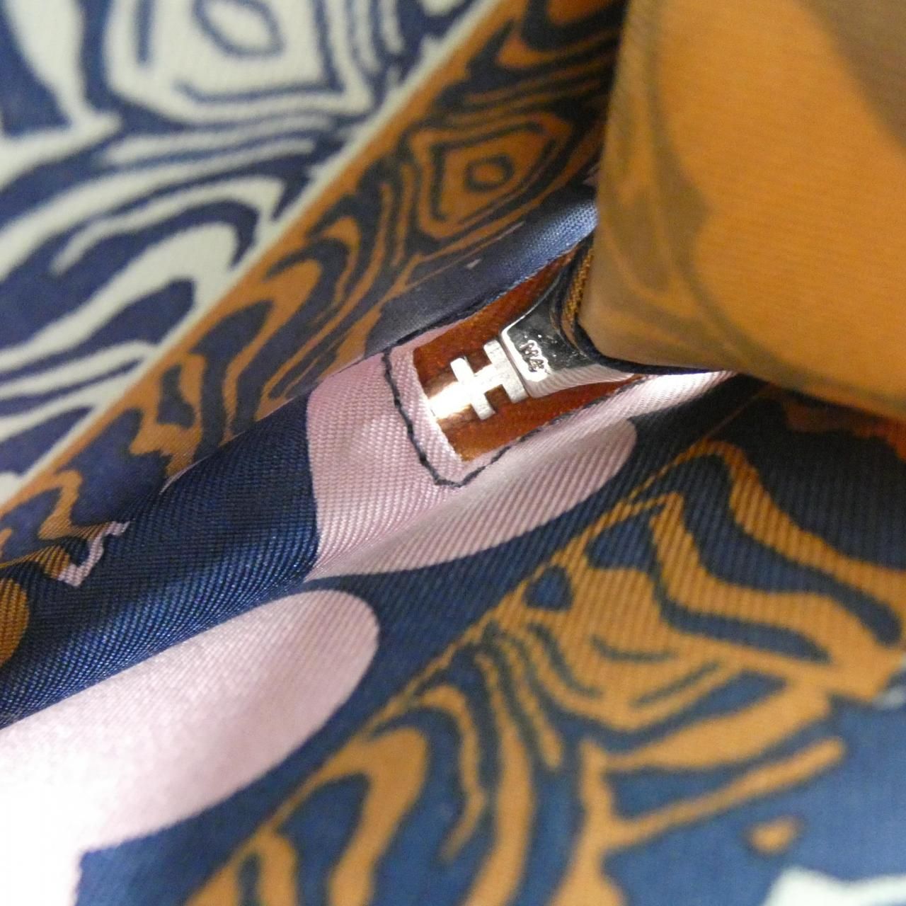 HERMES シルクインポルト　モネ HERMES エルメス ラウンドファスナー長財布 ポルトフォイユ