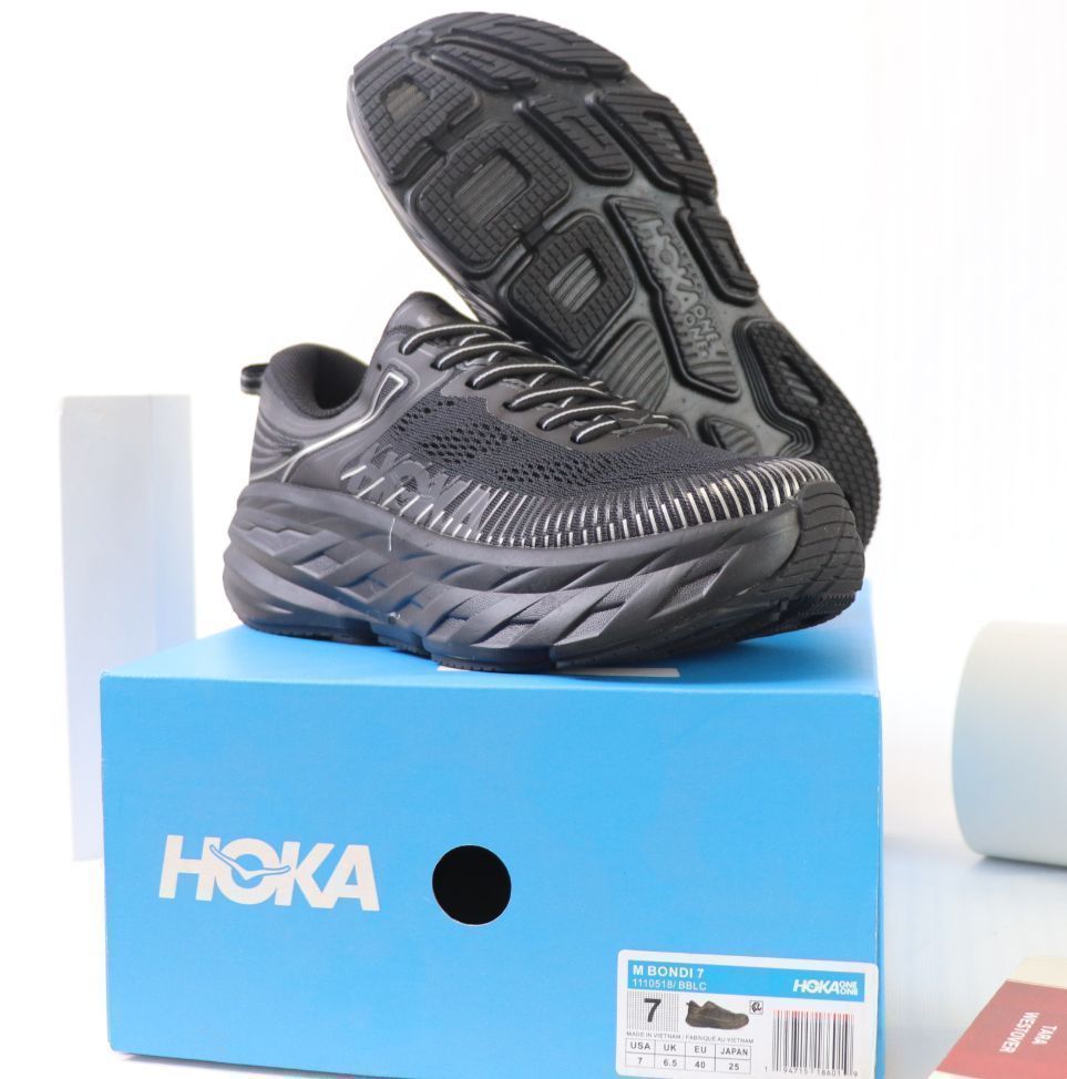 ホカオネオネ ボンダイ 7 HOKA ONE ONE BONDI 7 ランニングシューズ スニーカー メンズレディース #23 - メルカリ