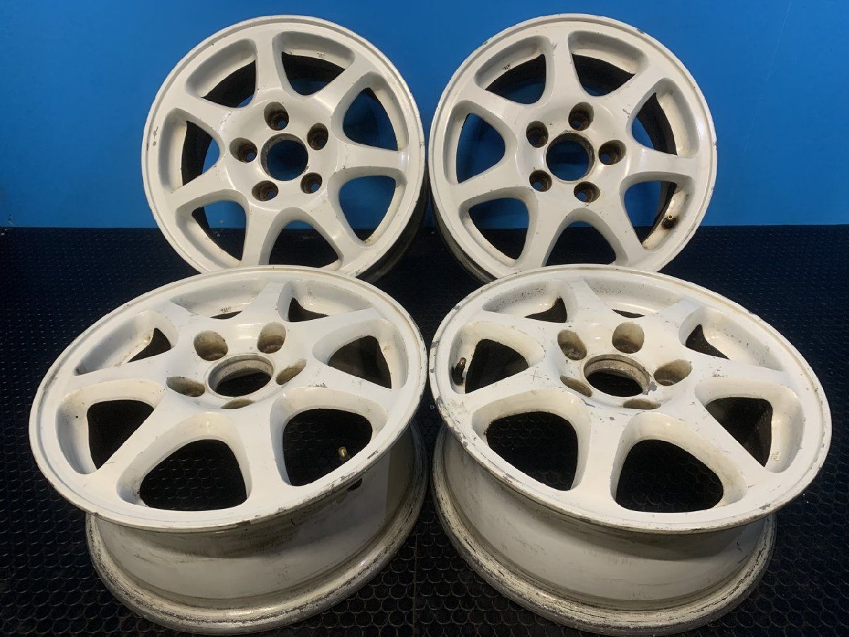 ホンダ・シビックタイプR（EK9型）の純正ホイールです。﻿ タイヤホイール4本 HONDA ホンダ シビック タイプR EK9 純正ホイール 15インチ 4本
