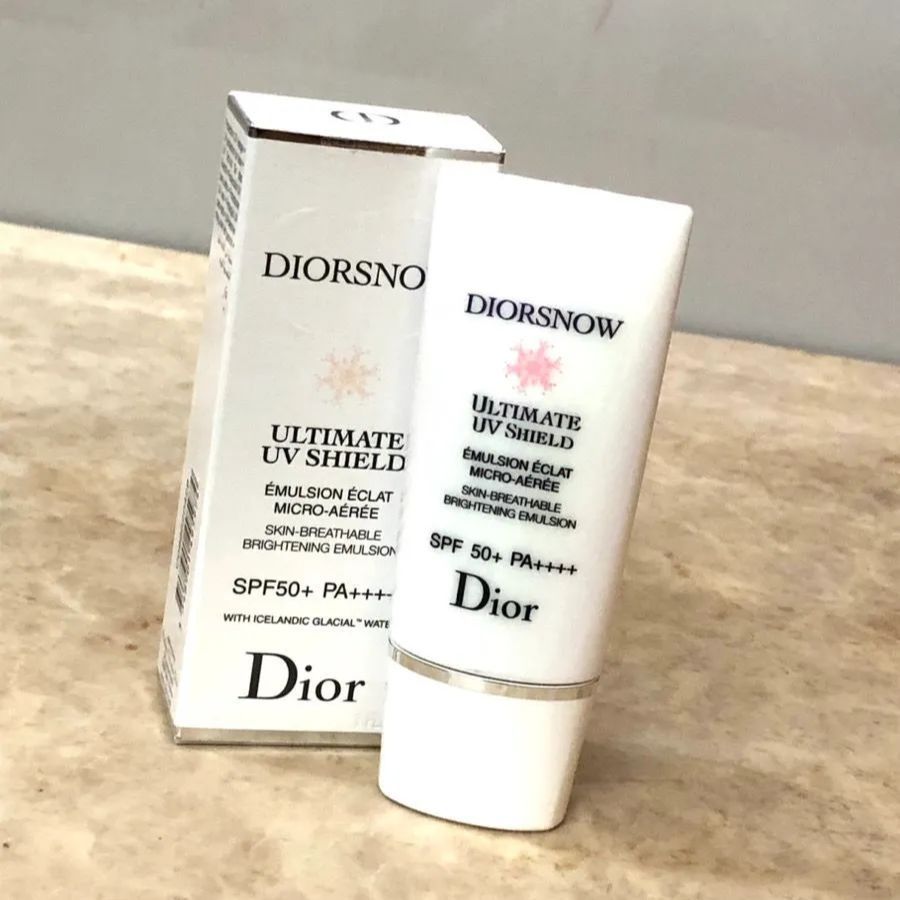 新品未使用★Dior★スノーアルティメットＵＶシールド50＋ 日焼け止め乳液 Christian Dior（クリスチャン・ディオール） ディオール Dior スノー