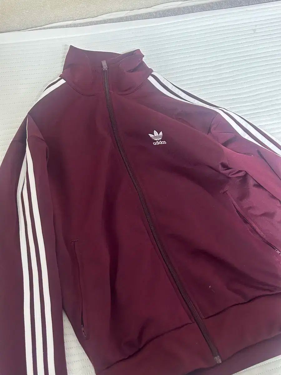 M adidas(アディダス) ファイヤーバード ジャージ バーガンディ adidas Originals アディダス ジャージ 上下組 ファイヤーバード