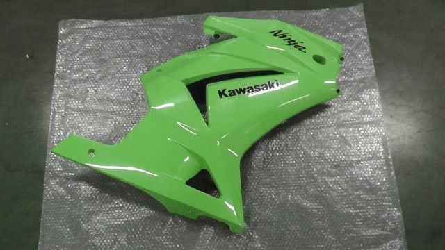 ニンジャ Ninja 250R EX250K の サイドカウル 右 1745455596