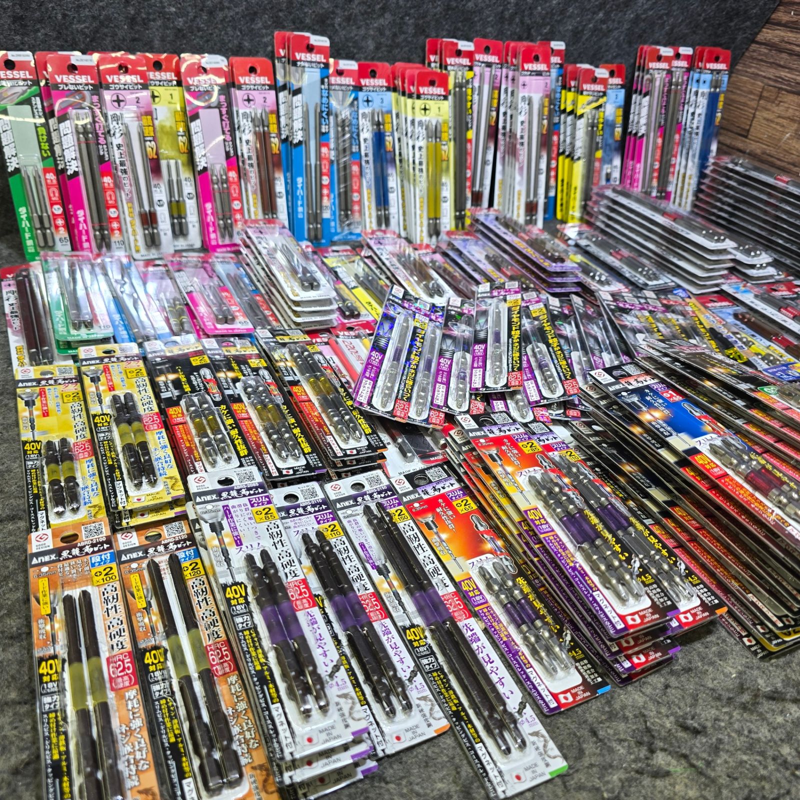 インパクト用 ビット 約555パック Anex VESSEL SUNFLAG メーカー サイズ混合 ダイヤモンドビット多数混在 桶川店 BRIGHTFACE_UK