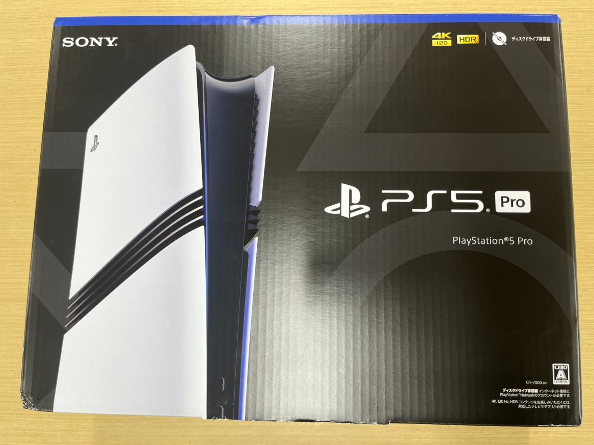 角潰れ SONY ソニー PlayStation５ Pro プレステ5 ディスクドライブ非搭載 CFI-7000 B01