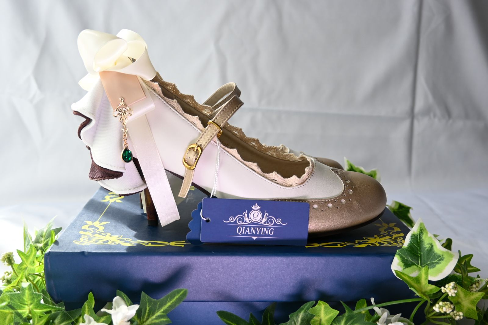 ヴァイオレットエヴァーガーデン モチーフ パンプス ホワイト 白 靴 コスプレ