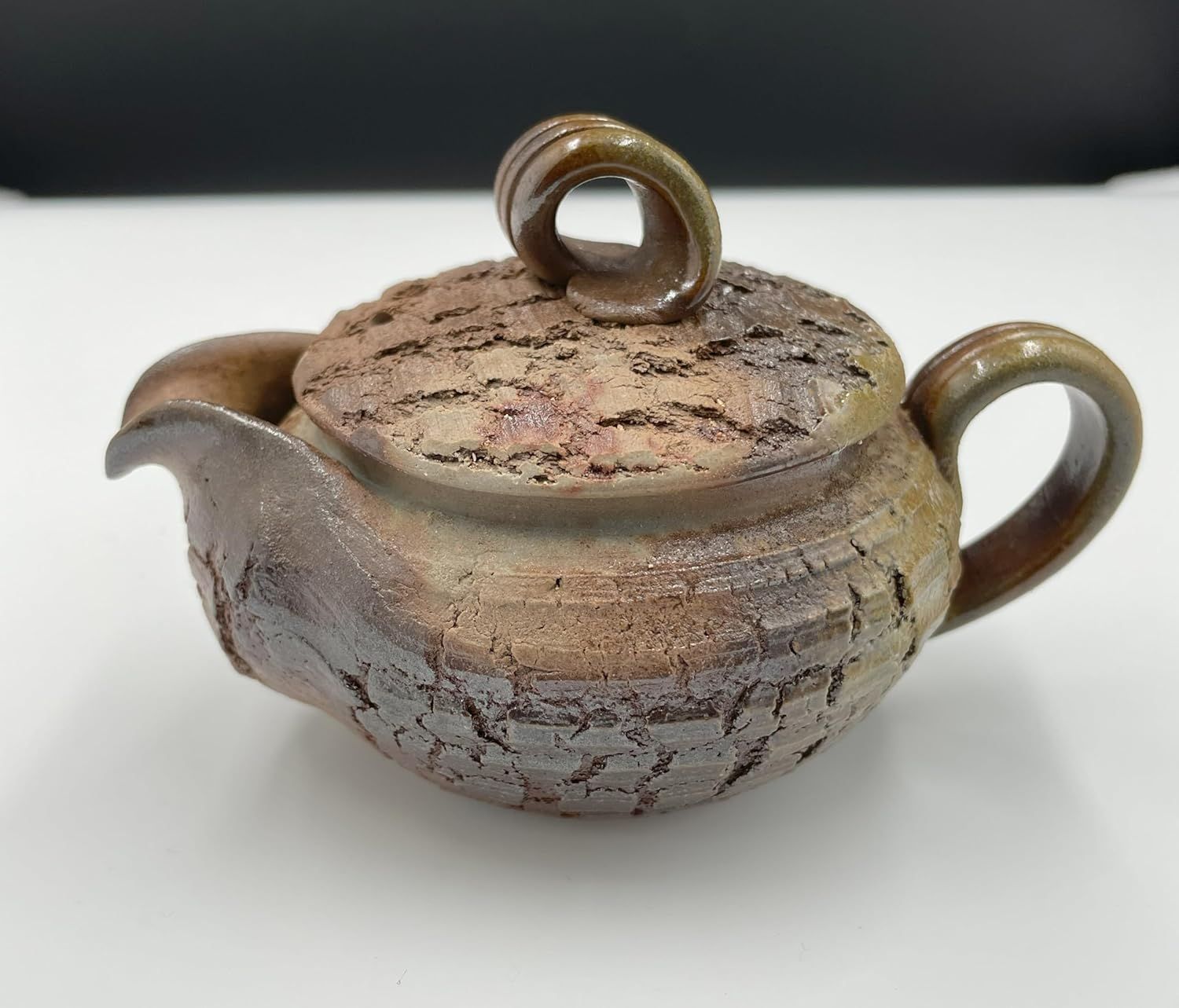 備前焼 武田良昭作 急須 8cm×13cm×9cm 三本線つまみ ひびひび加工