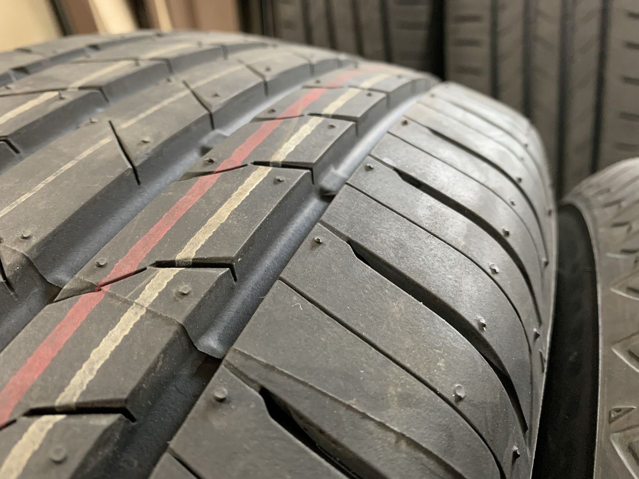 【2410000】納車外し BRIDGESTONE ALENZA 001 225/65R17 2024年 8mm ハリアー エクストレイル ...