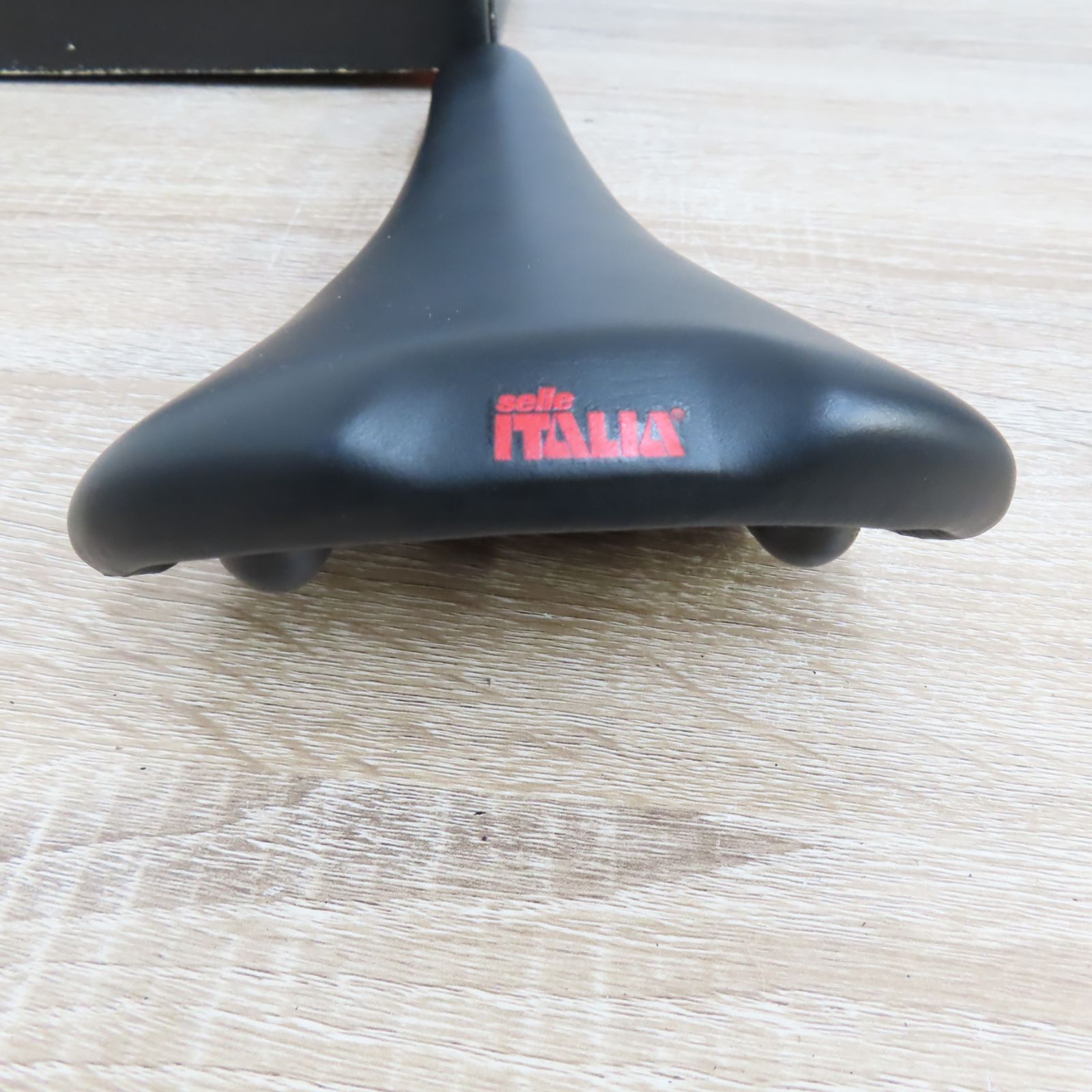 selleITALIA サドル