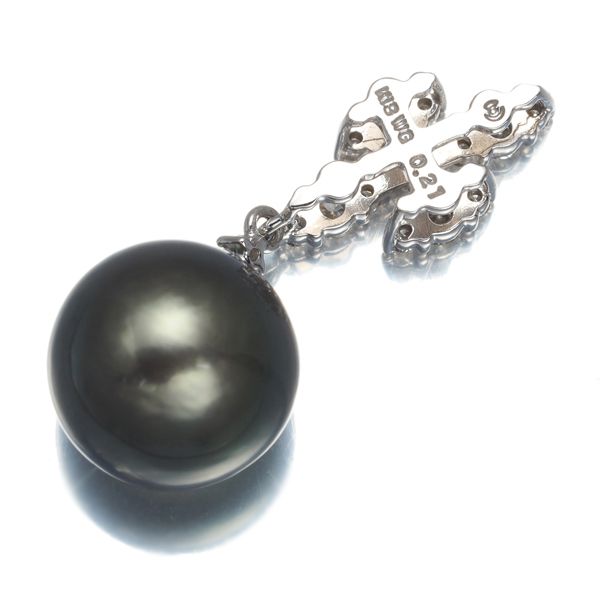 F1977【TASAKI】タサキ 逸品南洋黒真珠10．5mm 天然絶品
