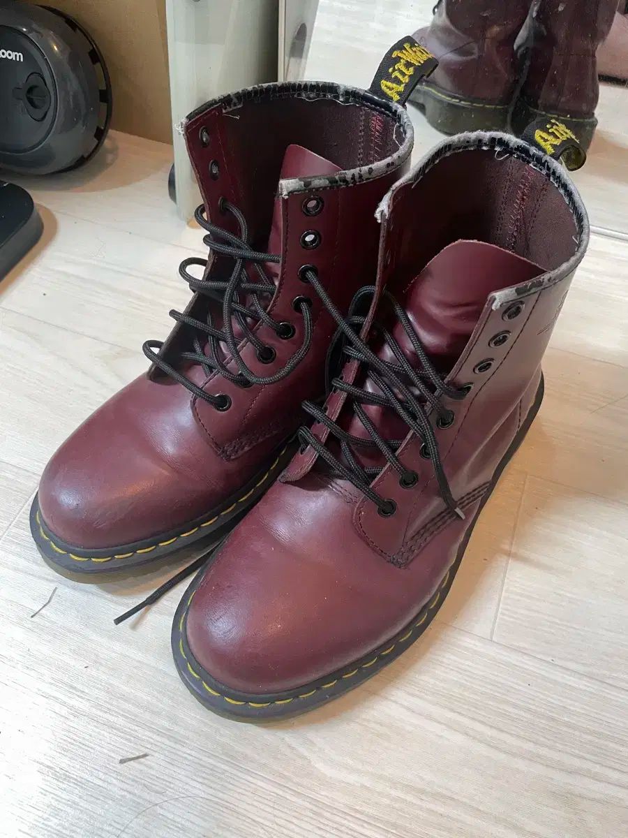 260 DR. MARTENS ドクターマーチン 1460 バーガンディ ブーツ さくらんぼレッド