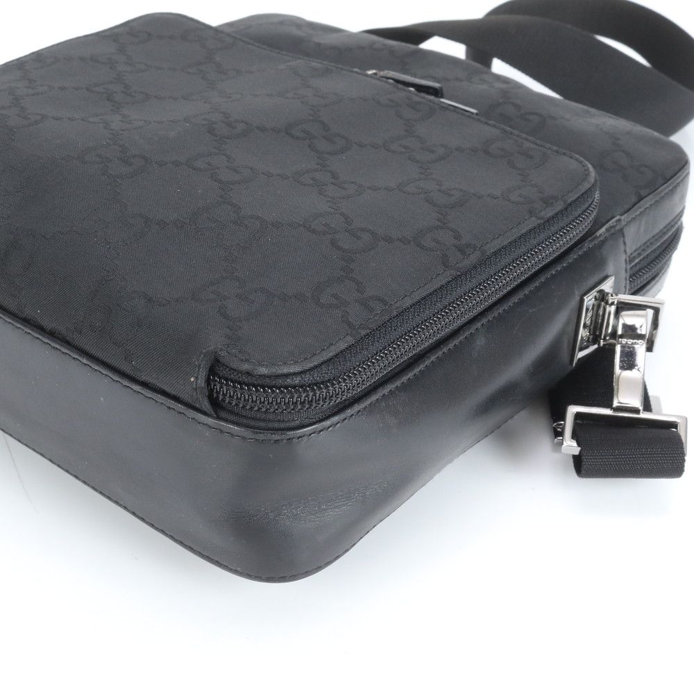 極美品 グッチ GG ナイロン レザー ショルダーバッグ 斜め掛け