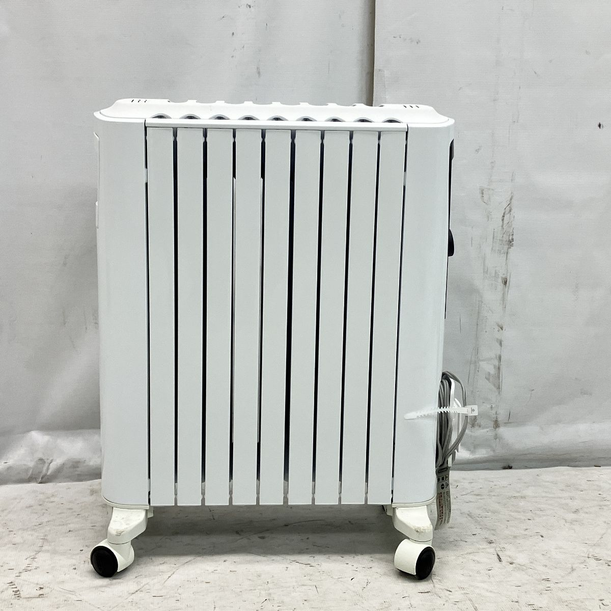 デロンギ　オイルヒーター　DDQ0915-WH デロンギオイルヒーター DDQ0915-WH(1,500W)