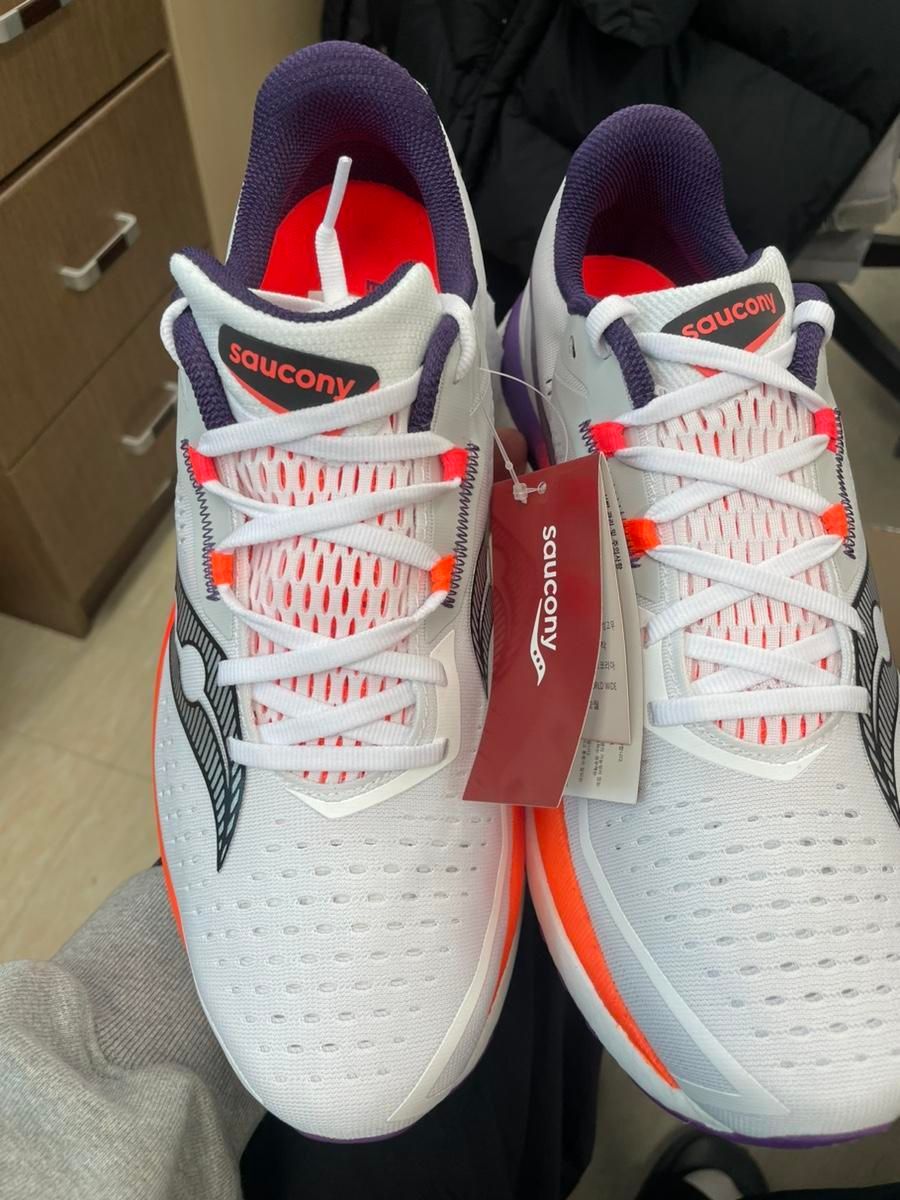 【雷市場（ポンジャン）商品韓国直送】Saucony(サッカニー) エンドルフィン スピード 4 280