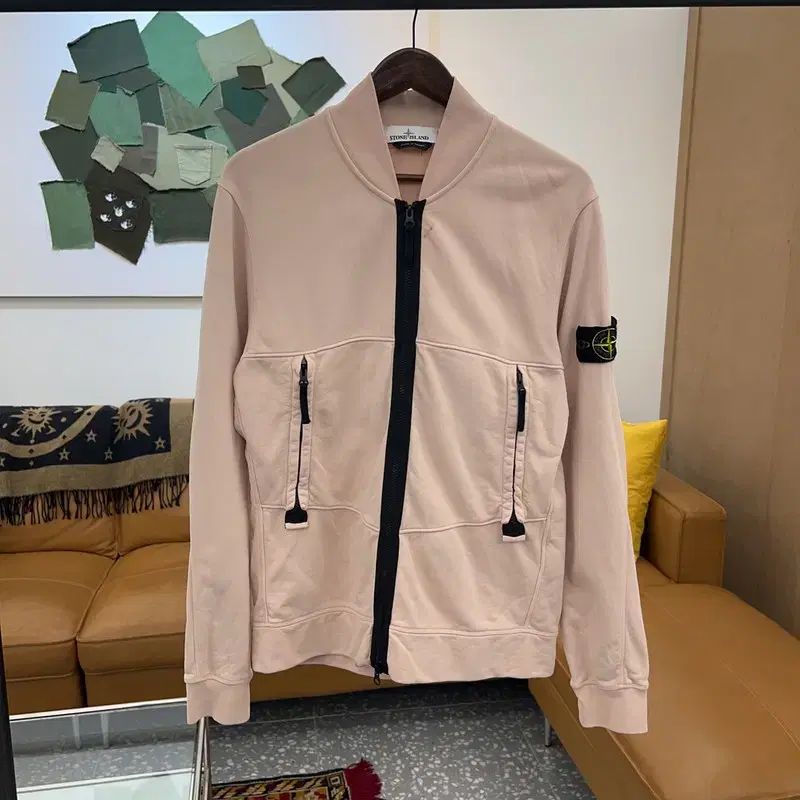 STONE ISLAND(ストーンアイランド) ピンク ワッペン スウェット