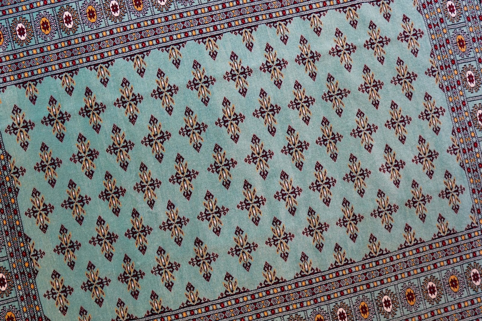 180×129cm パキスタン手織り絨毯