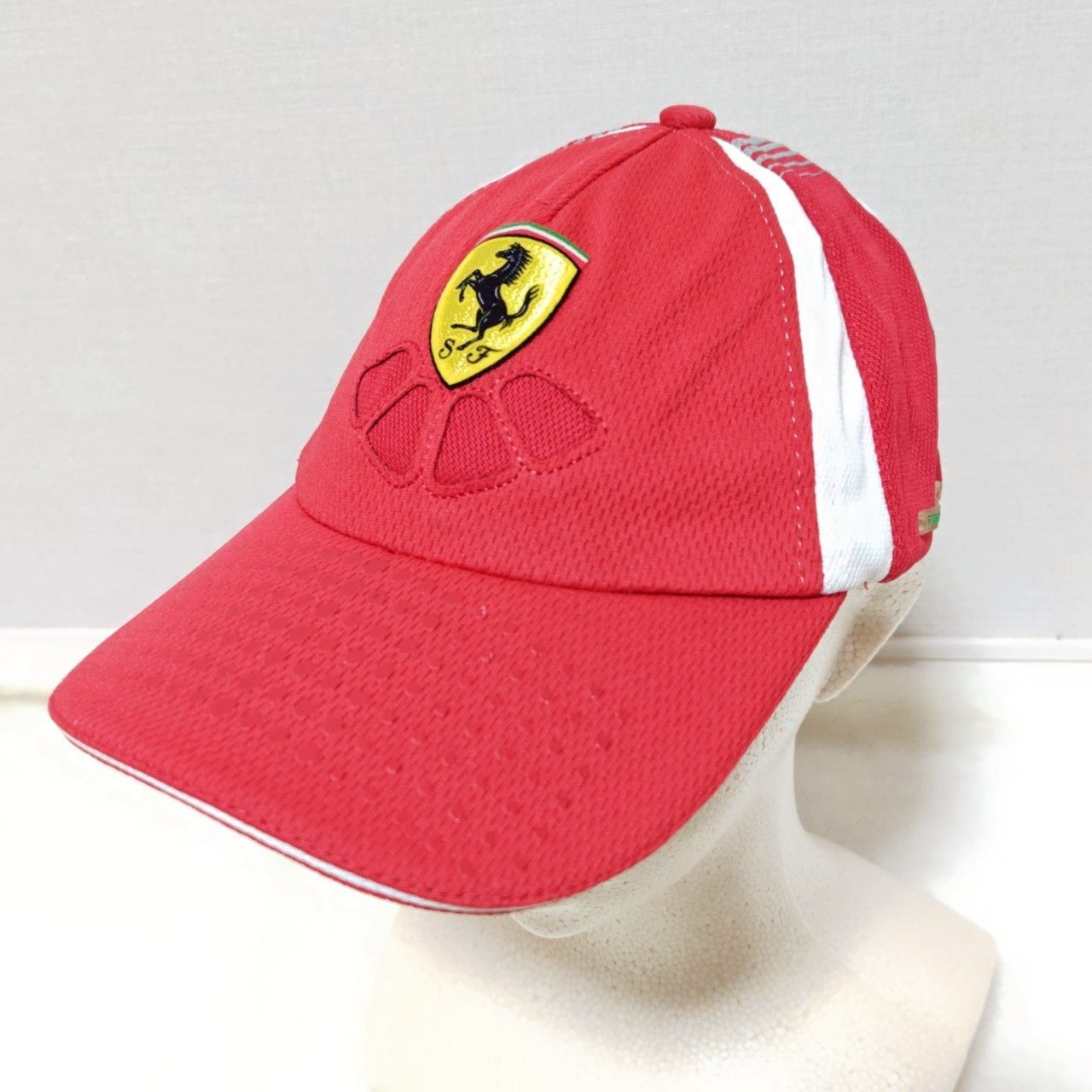 ゴルフにオススメ◎【Ferrari】フェラーリ F1 キャップ 記念