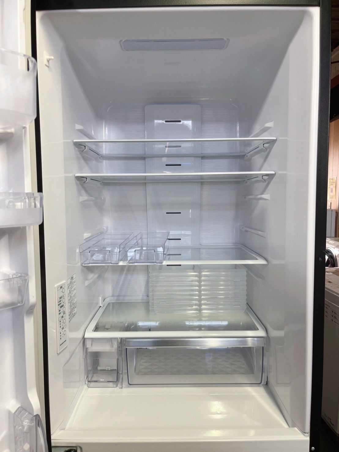 大阪送料無料☆3か月保障付き☆冷蔵庫☆日立☆3ドア☆2022年☆R-V38RVL