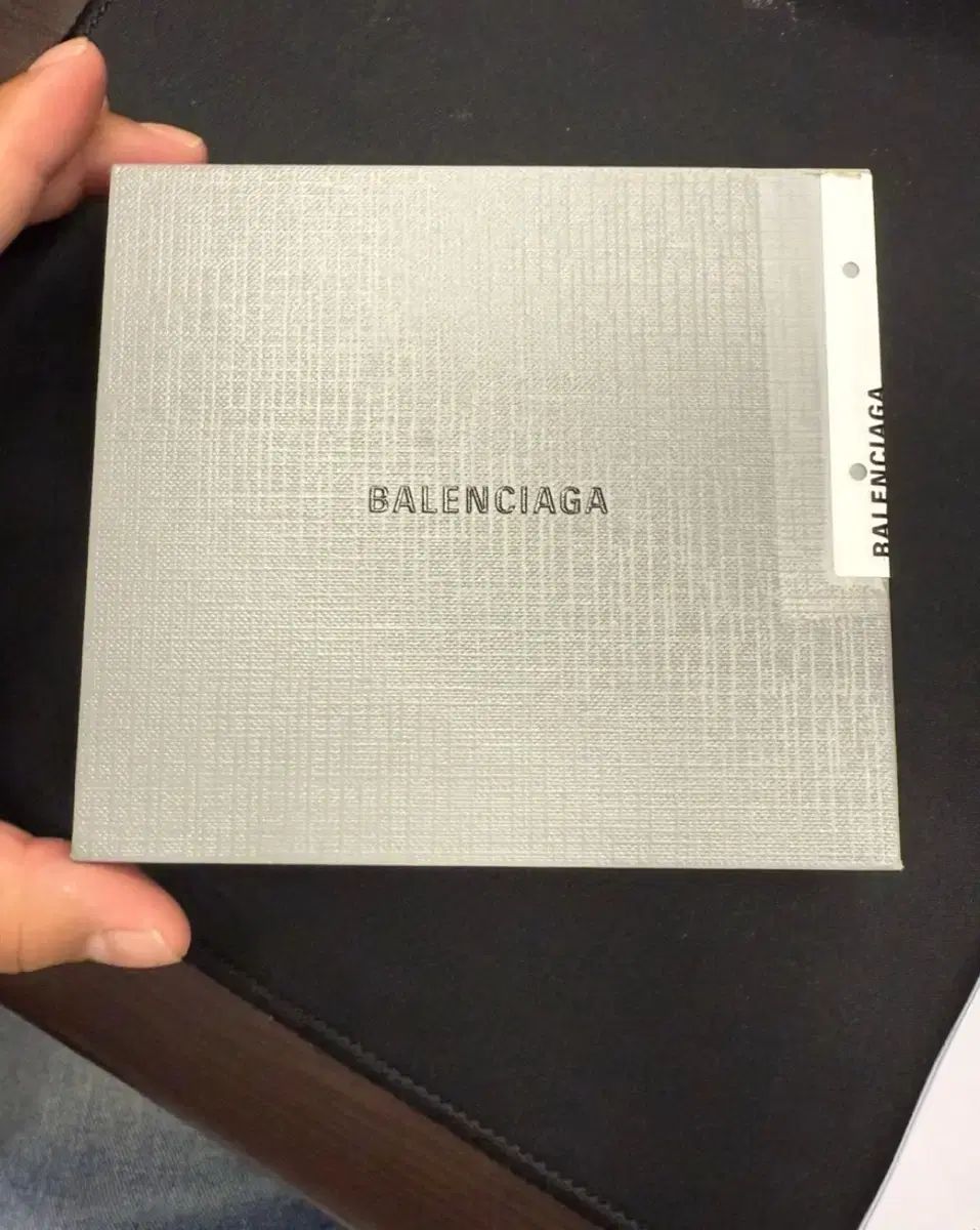 BALENCIAGA バレンシアガ メンズ 二つ折り財布