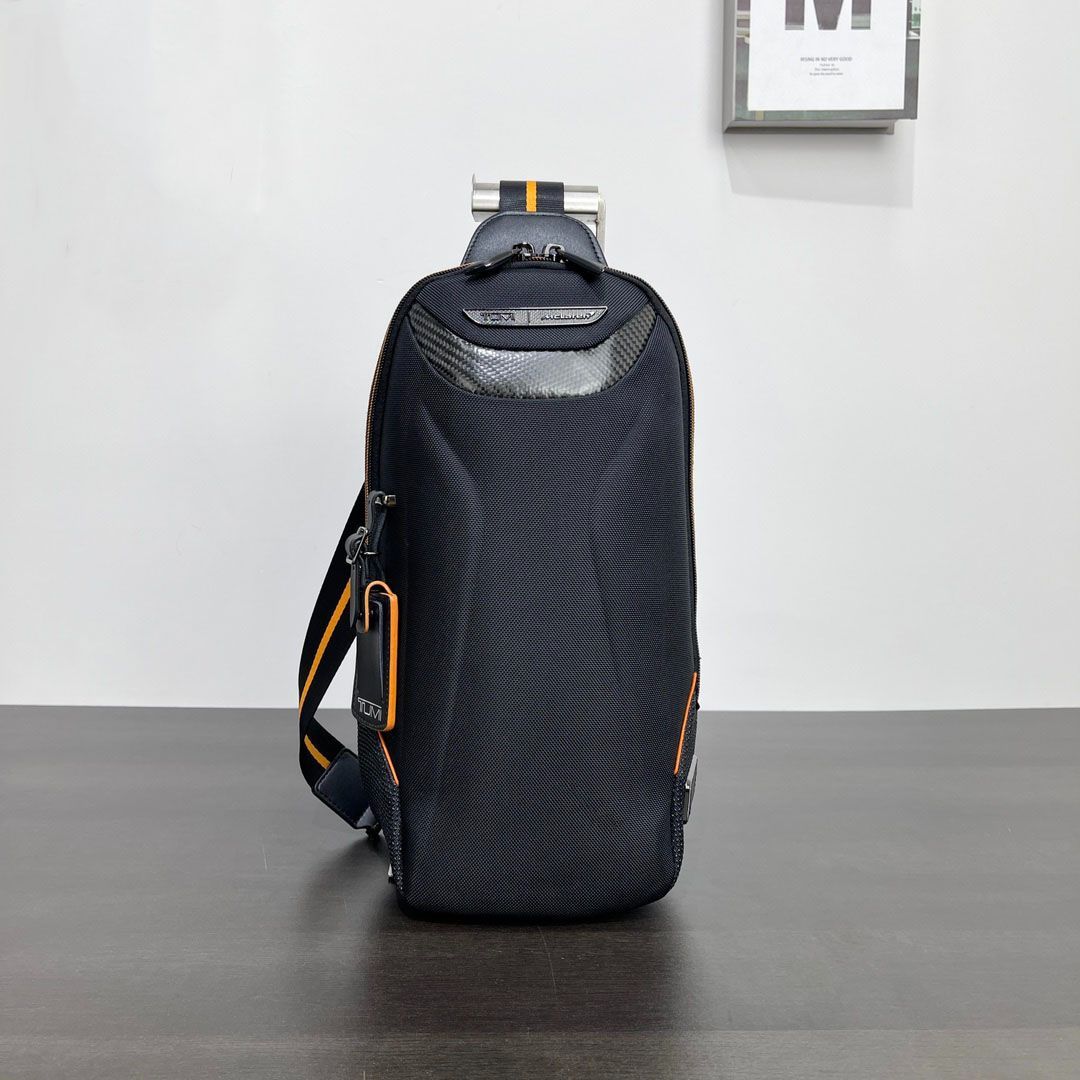 洗練スタイル TUMI×MCLAREN トルク スリング ボディ ショルダーバッグ 