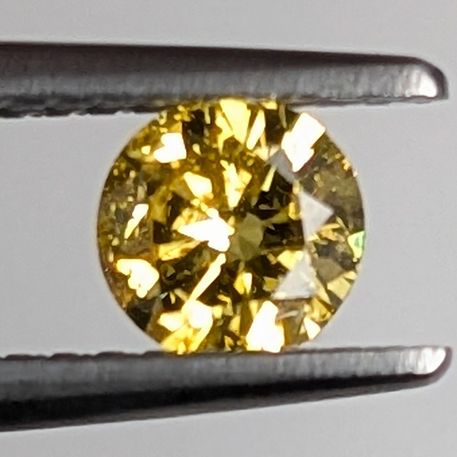 イエローダイヤルース 0.398ct