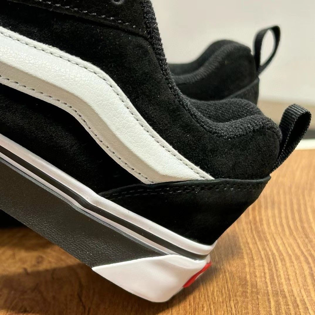 Vans Knu