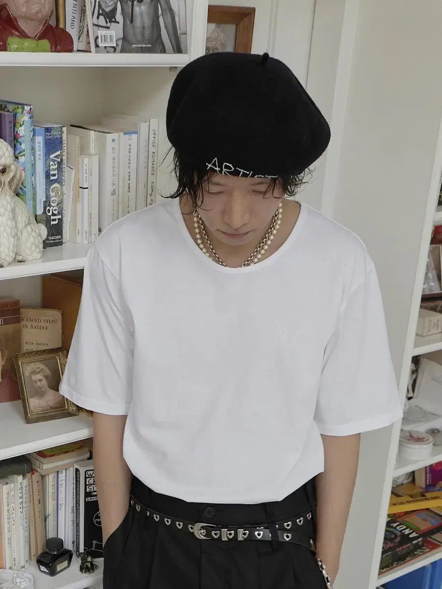 ブラック