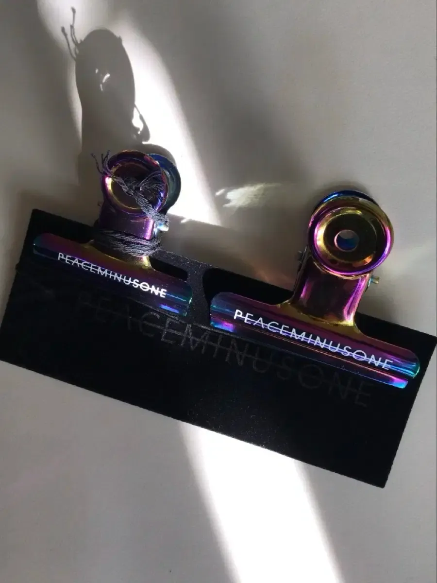 2025年最新】Peaceminusone クリップの人気アイテム - メルカリ