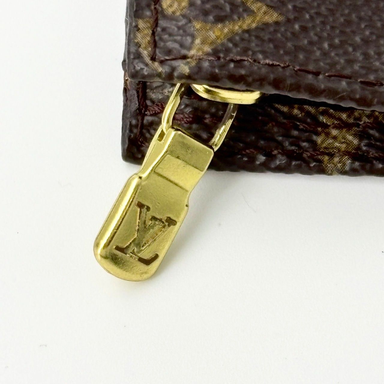 ルイヴィトン Louis Vuitton モノグラム バケット付属ポーチ