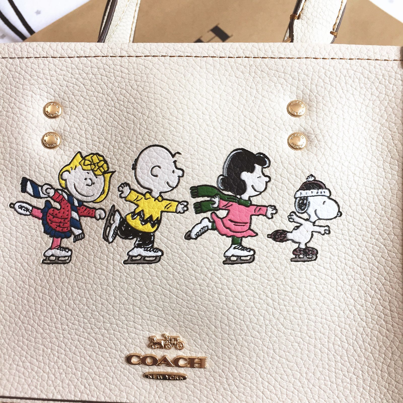 ケイティー_コーチ特集⭐COACH⭐コーチ⭐新品 ピーナッツ スヌーピー 2wayショルダーバッグ