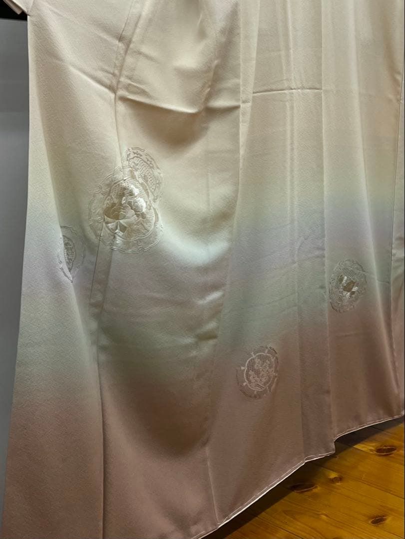 蘇州刺繍 汕頭刺繍 付け下げ 鏡裏文 ぼかし染 正絹 躾糸付き ガード 