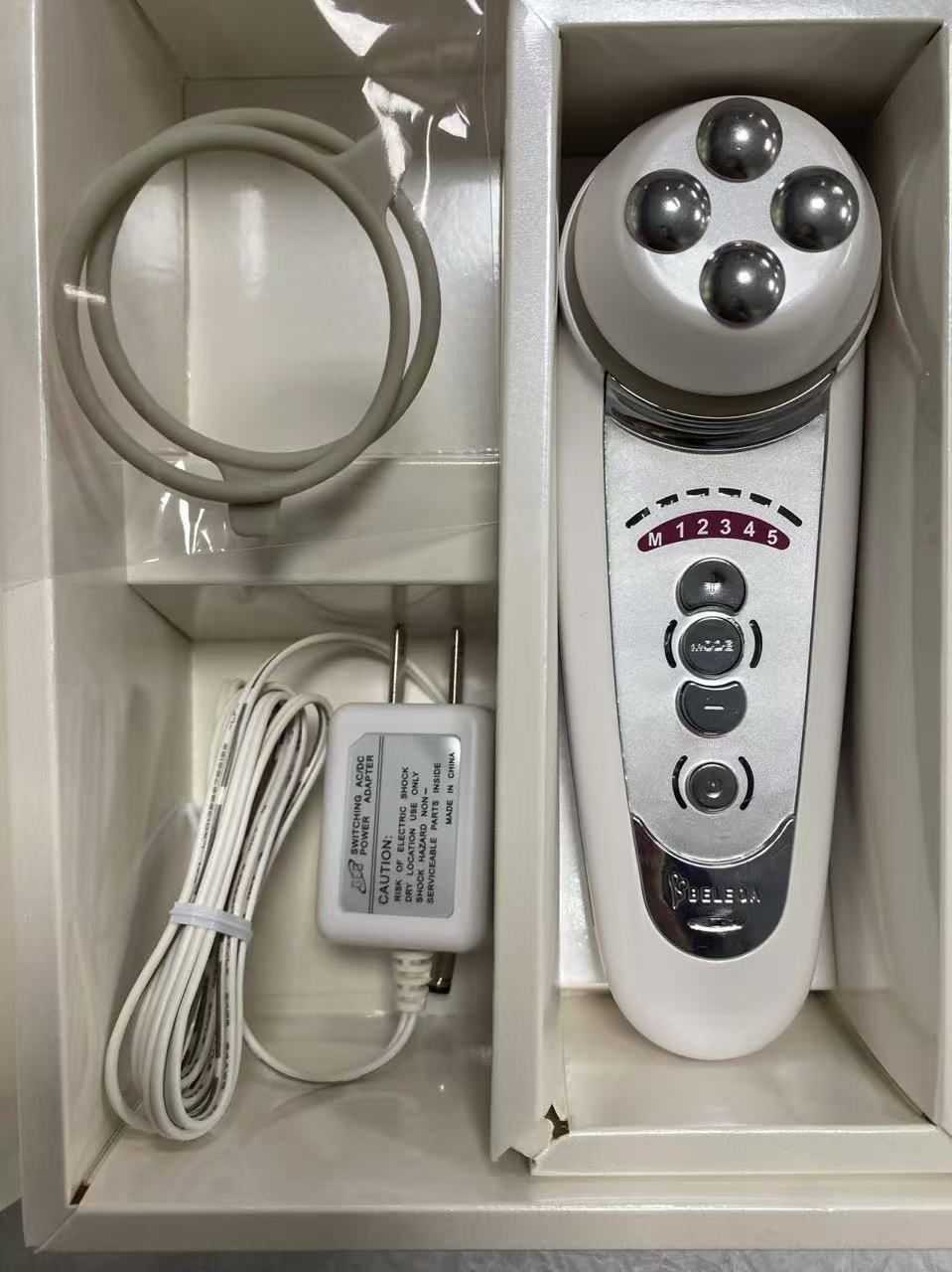セルキュア 4T PLUS 美顔器