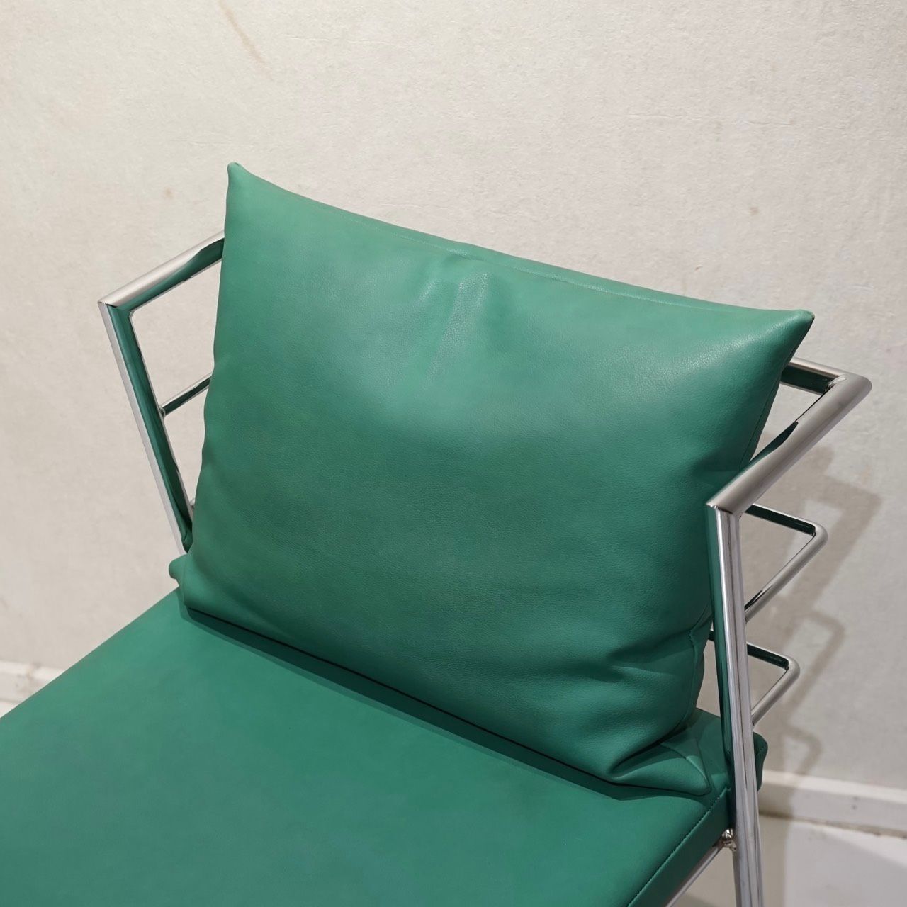 スチール脚 チェア