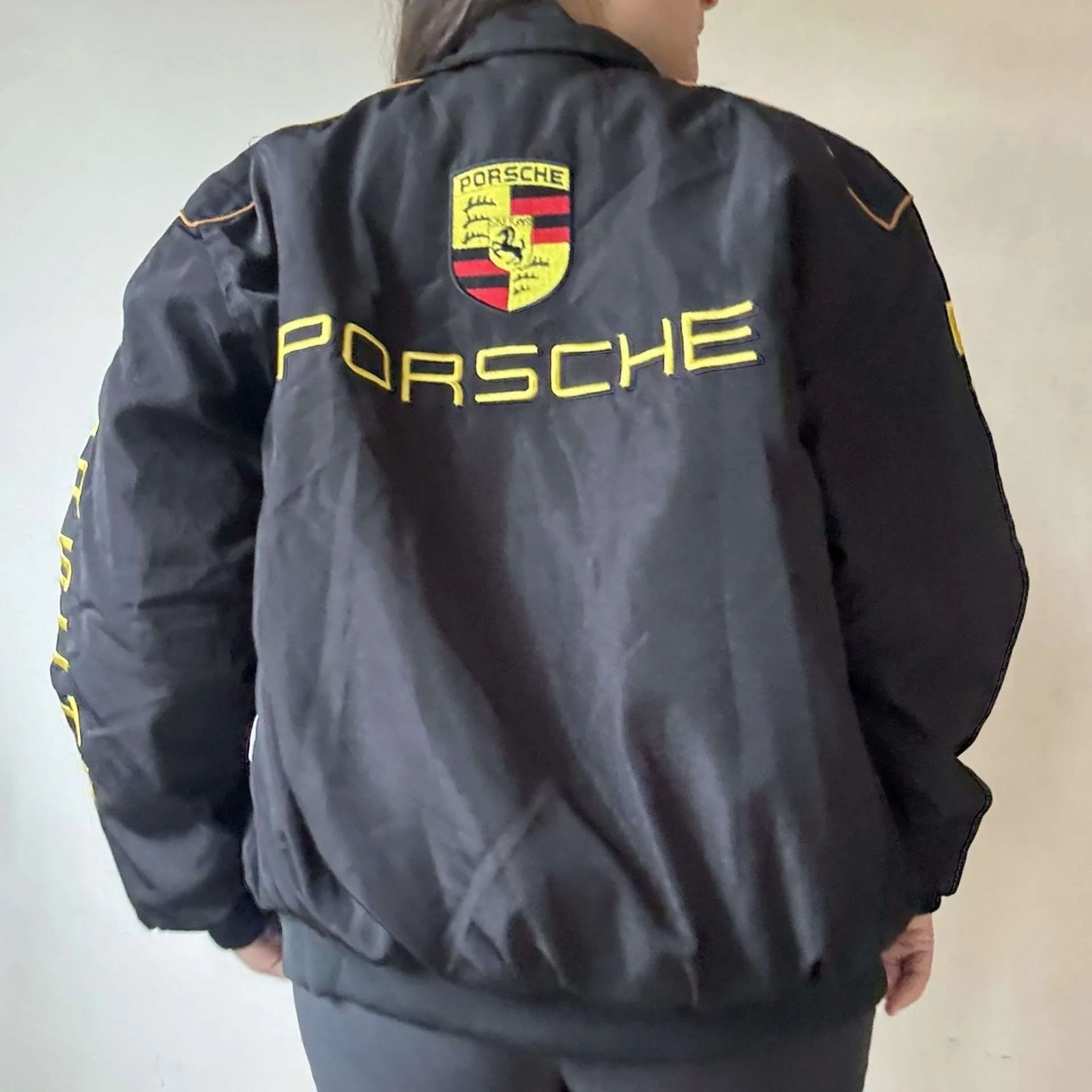 ひゃく様用 ポルシェ Porsche ジャケット 黒刺繍ロゴ Mサイズ ひゃく様用 ポルシェ Porsche ジャケット 黒刺繍ロゴ Mサイズ