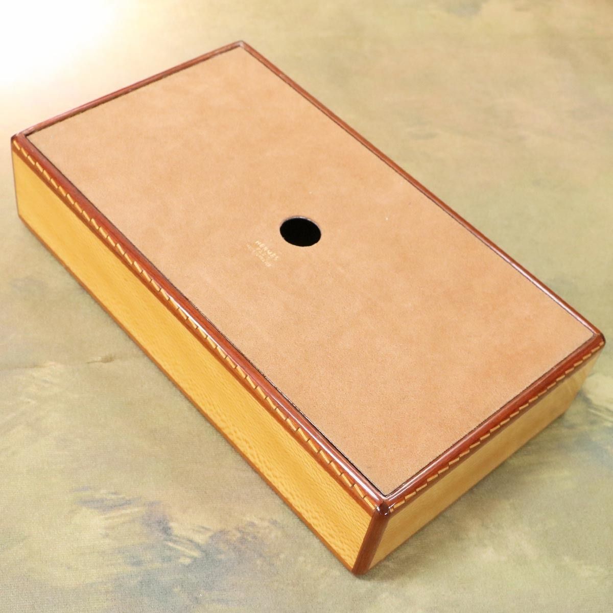 新品未使用✳︎HERMES✳︎木製ティッシュボックス✳︎ティッシュケース 本物 新品同 エルメス 極希少 木製ウッドティッシュボックス