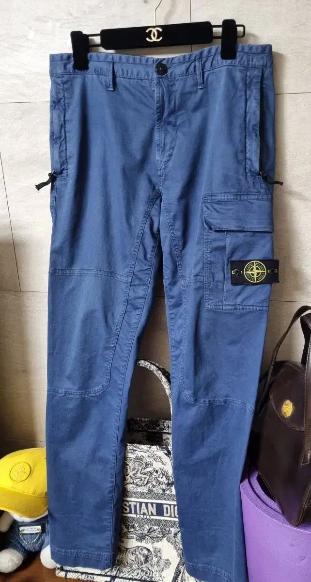 STONE ISLAND ストーンアイランド ワッペン カーゴ パンツ